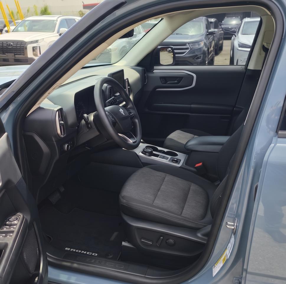 2023 Ford Bronco BIG BEND / NO ACCIDENTS / 4WD / HTD SEATS Photo