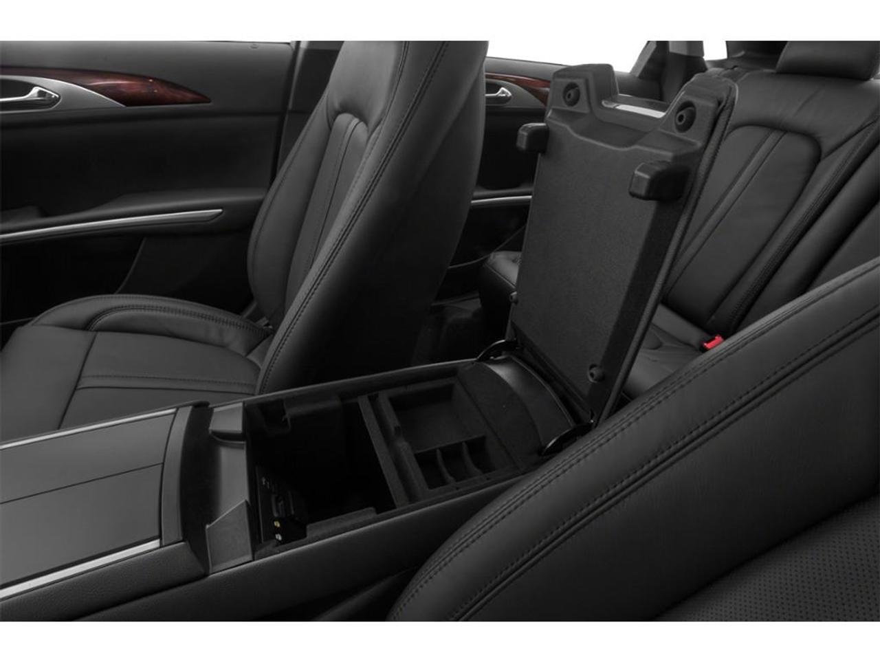 2015 Lincoln MKZ Hybrid Photo