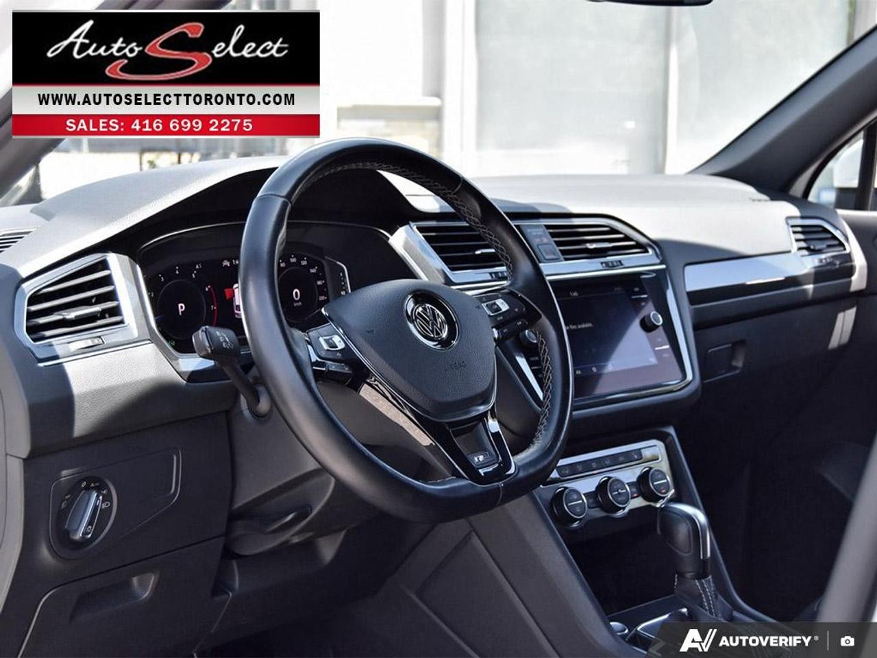 2021 Volkswagen Tiguan Highline R-Line 4Motion - Apple Carplay - Clean Carfax - Panoramic Photo