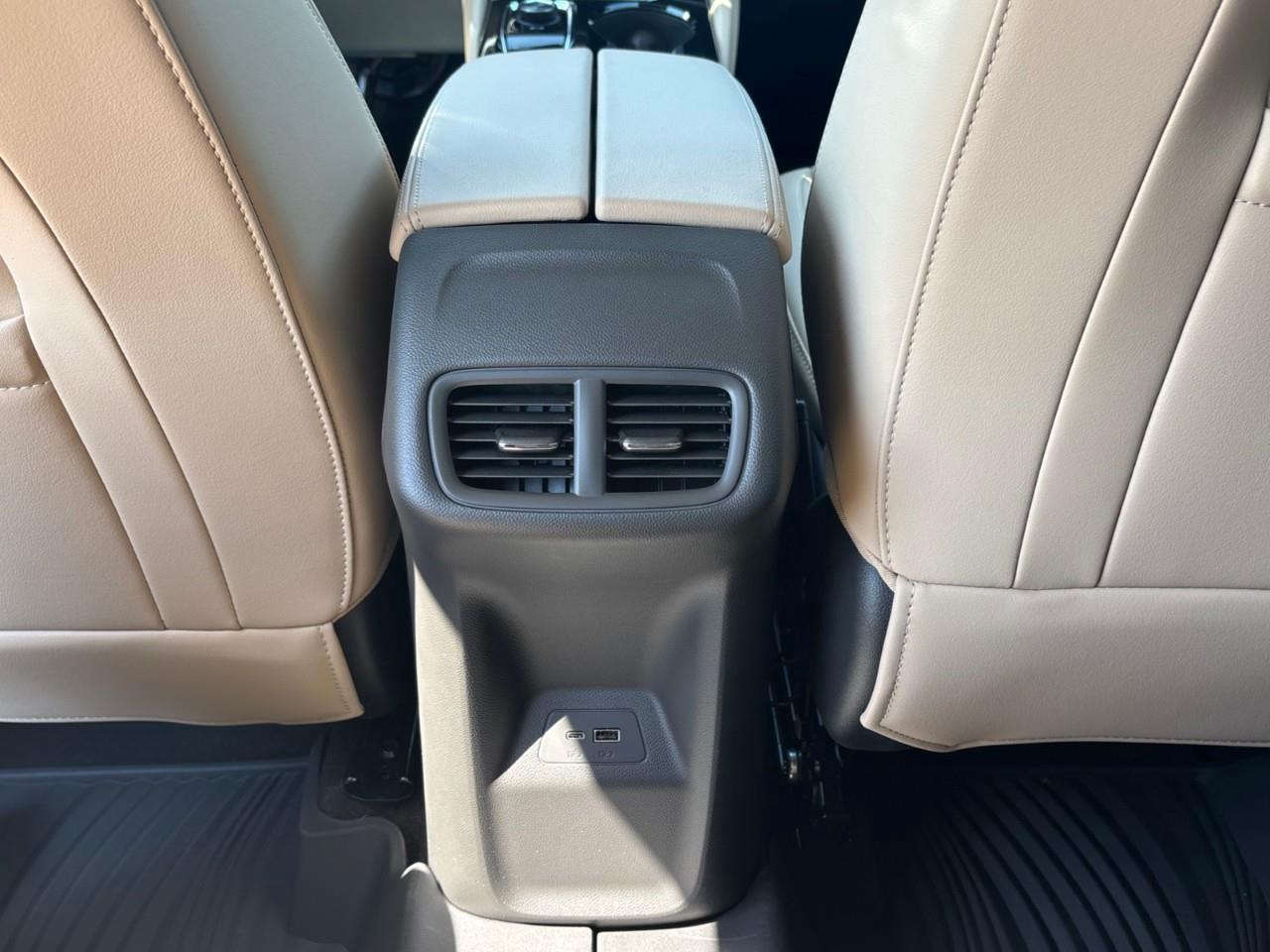 2026 Buick Envision Preferred New 2026 5 Passenger AWD SUV with Heated Front Seats, Heated Steering Wheel, Heads-Up Display, 30 Ul Photo