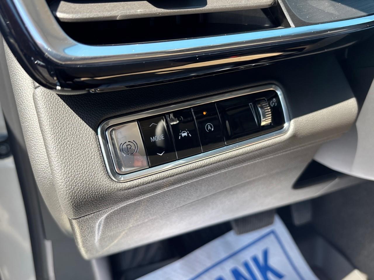 2026 Buick Envision Preferred New 2026 5 Passenger AWD SUV with Heated Front Seats, Heated Steering Wheel, Heads-Up Display, 30 Ul Photo