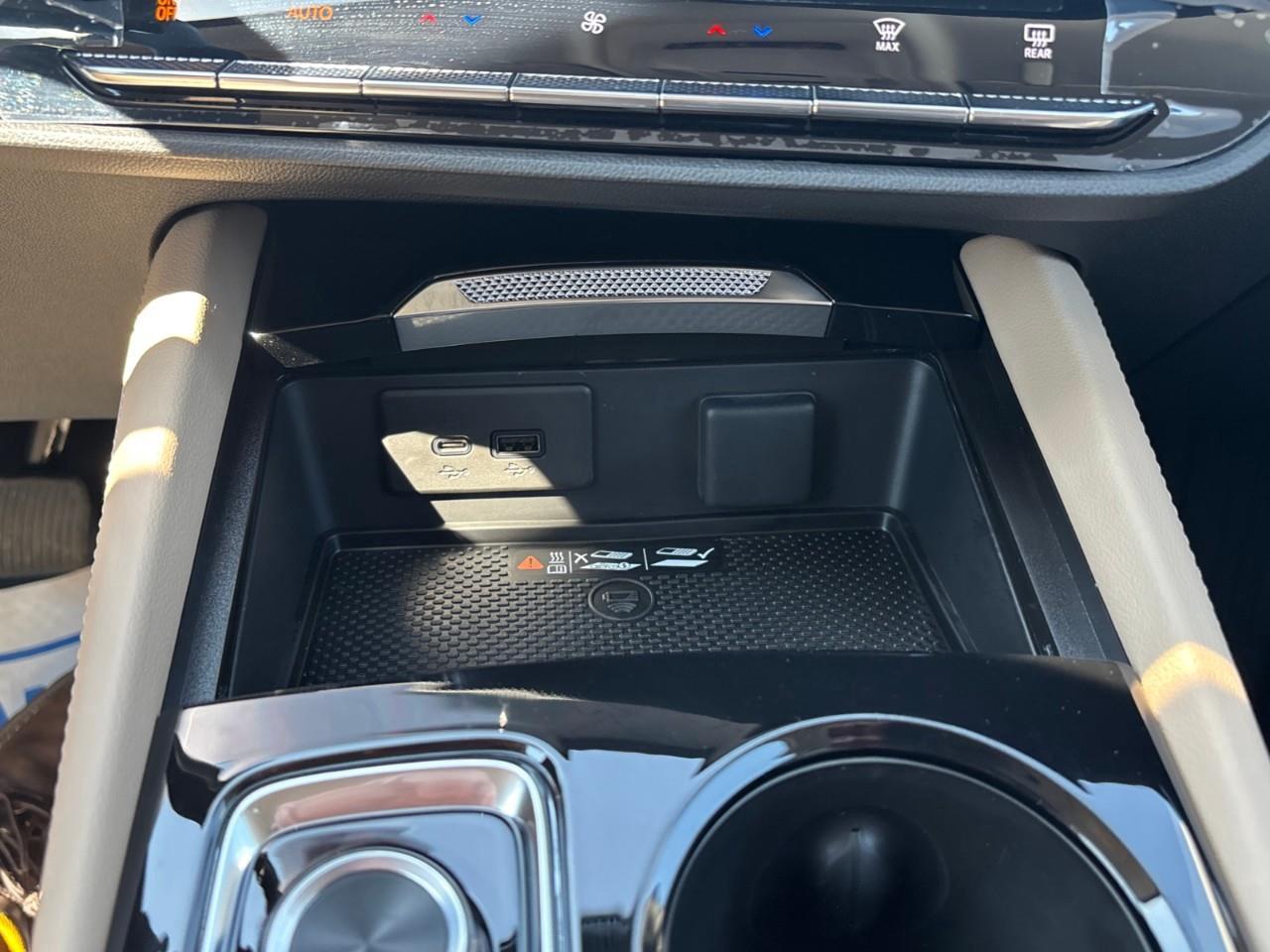 2026 Buick Envision Preferred New 2026 5 Passenger AWD SUV with Heated Front Seats, Heated Steering Wheel, Heads-Up Display, 30 Ul Photo
