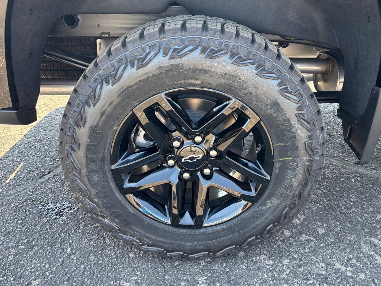 2026 Chevrolet Silverado 1500 Custom Trail Boss New 2026 Gas Powered V8 6 Passenger 4X4 Truck with Factory Installed 2 Lift, Spray-In Bedliner and a 7 Touchscreen Radio with Wireless Apple Carplay/Android Auto Photo