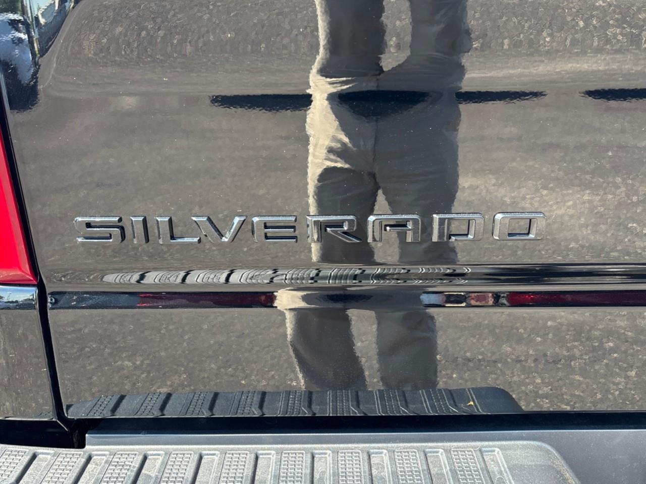 2026 Chevrolet Silverado 1500 Custom Trail Boss New 2026 Gas Powered V8 6 Passenger 4X4 Truck with Factory Installed 2 Lift, Spray-In Bedliner and a 7 Touchscreen Radio with Wireless Apple Carplay/Android Auto Photo