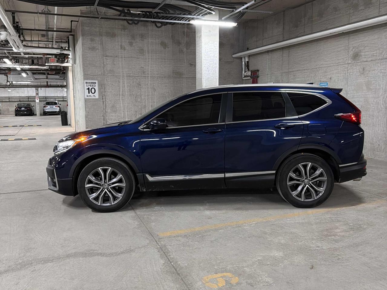 2020 Honda CR-V Touring, LOW KM'S, AWD, CARPLAY, AND MORE! Photo