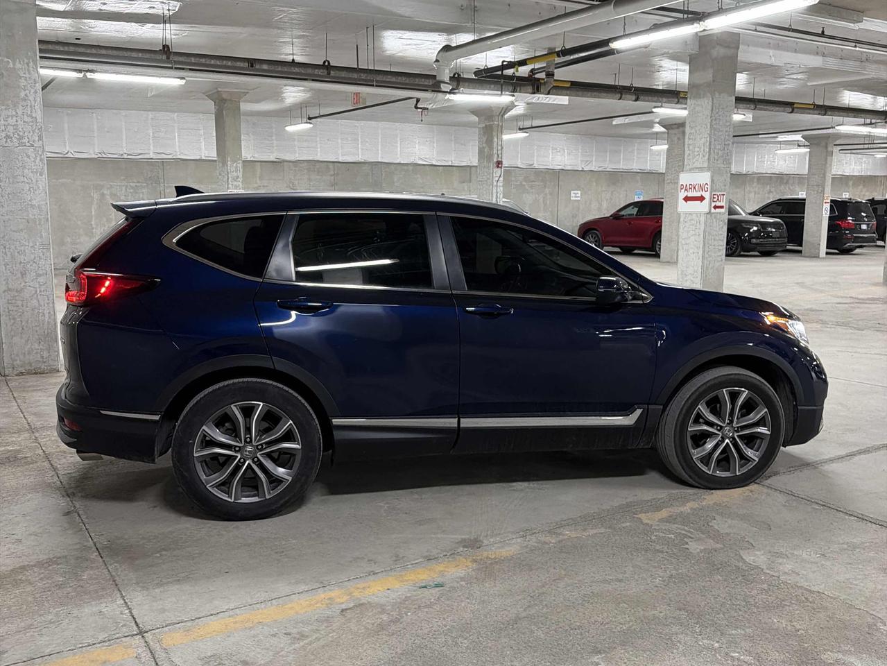 2020 Honda CR-V Touring, LOW KM'S, AWD, CARPLAY, AND MORE! Photo