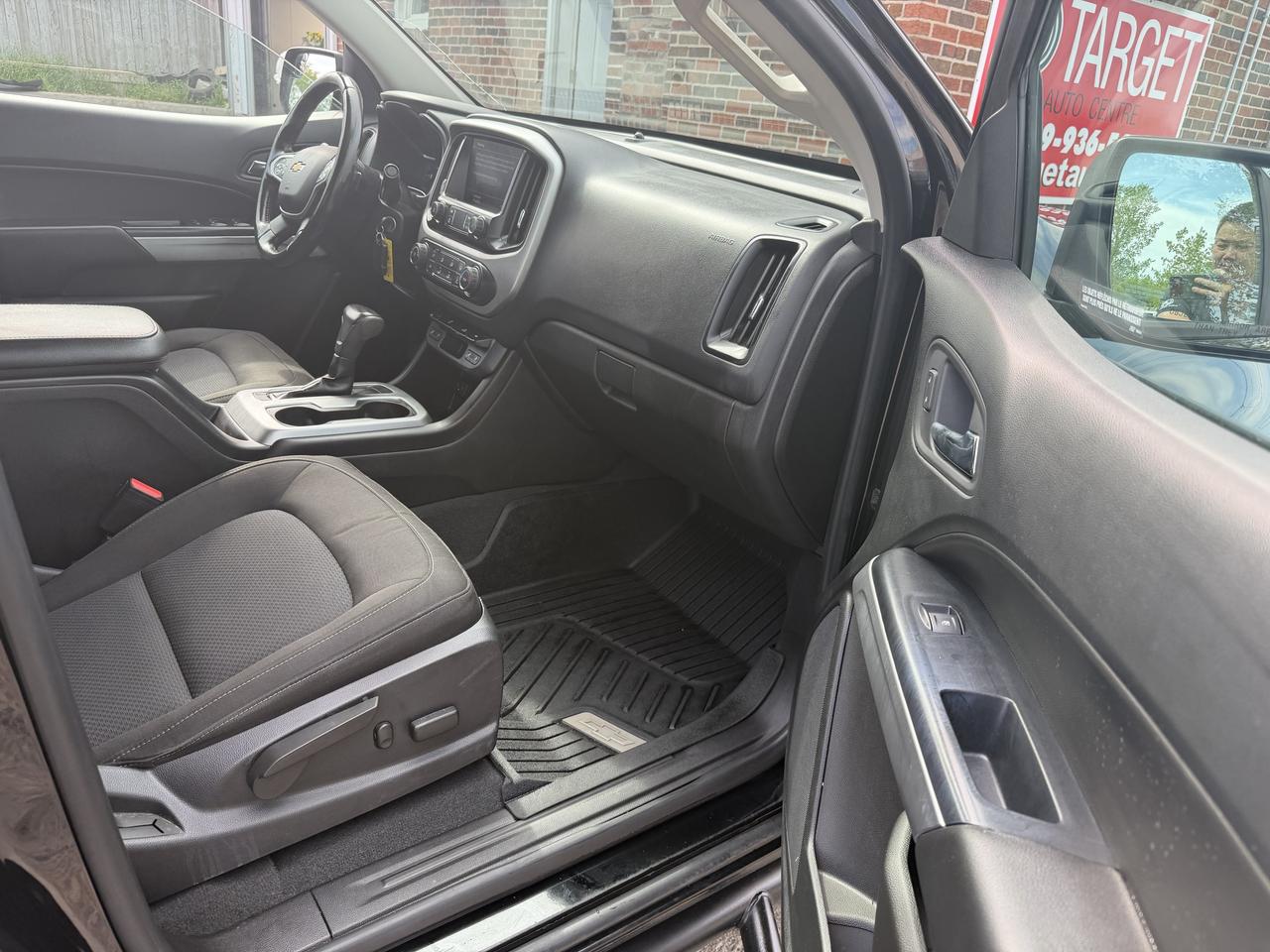 2019 Chevrolet Colorado 4WD LT Photo