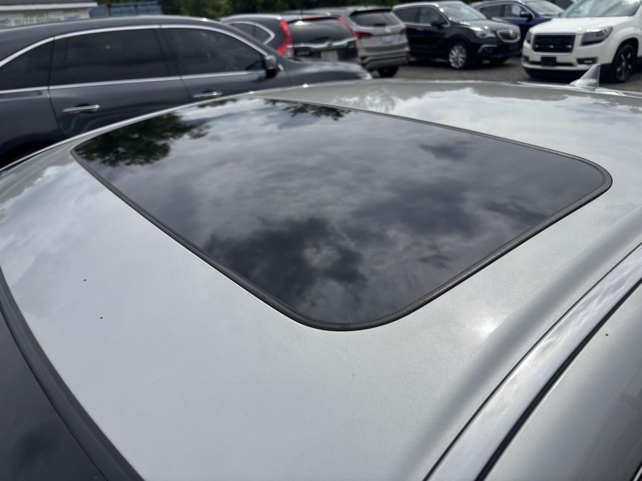 2011 Acura TL w/Tech Pkg Photo
