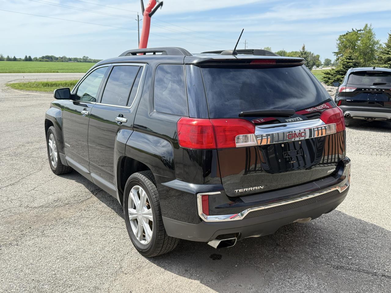 2017 GMC Terrain SLE | Navigation | Backup Camera | Heated Seats Photo2