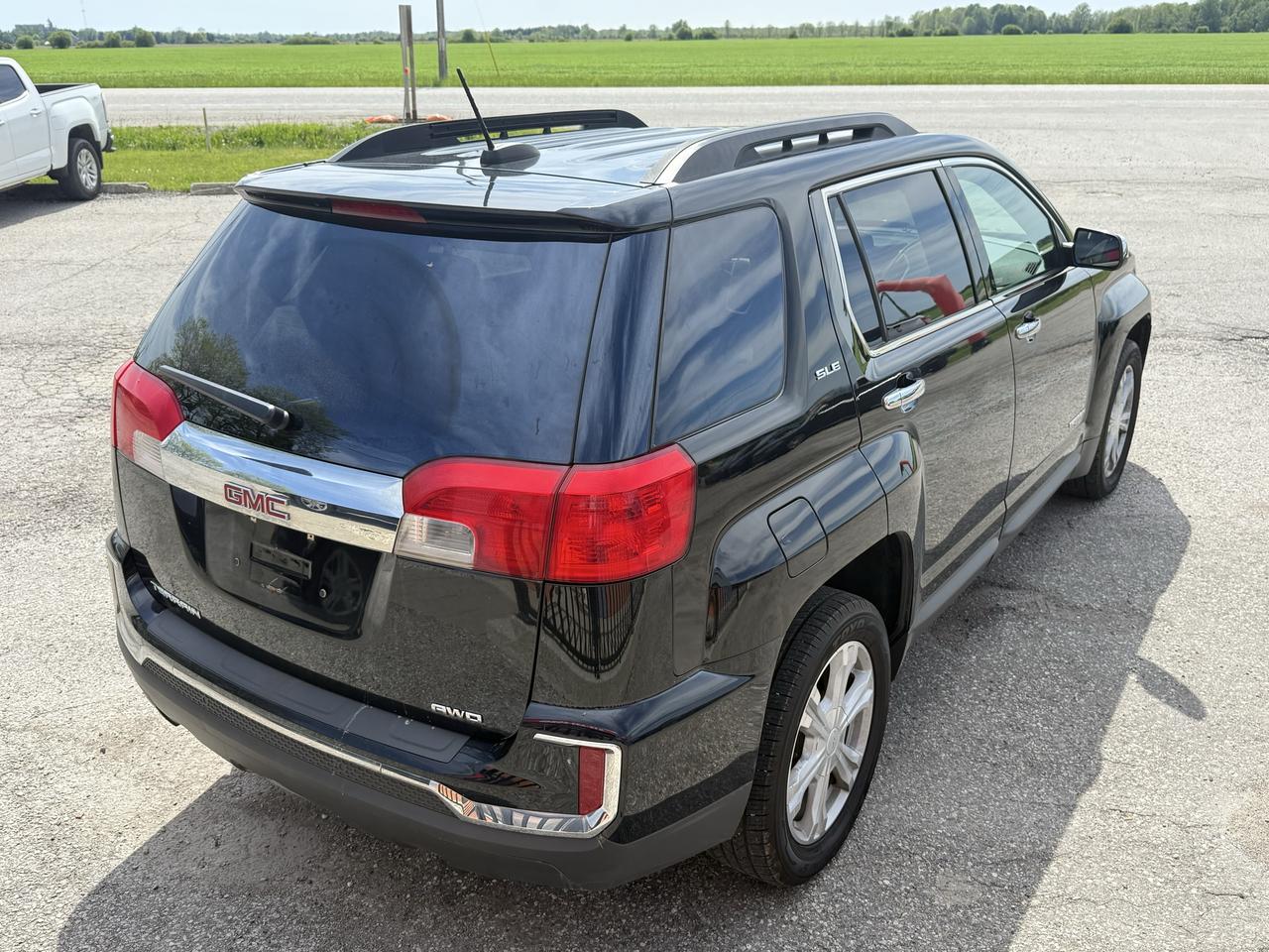 2017 GMC Terrain SLE | Navigation | Backup Camera | Heated Seats Photo