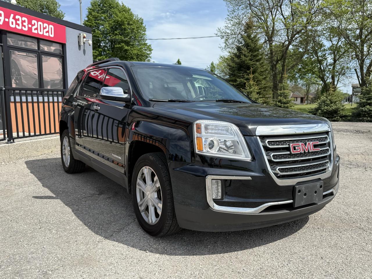 2017 GMC Terrain SLE | Navigation | Backup Camera | Heated Seats Photo