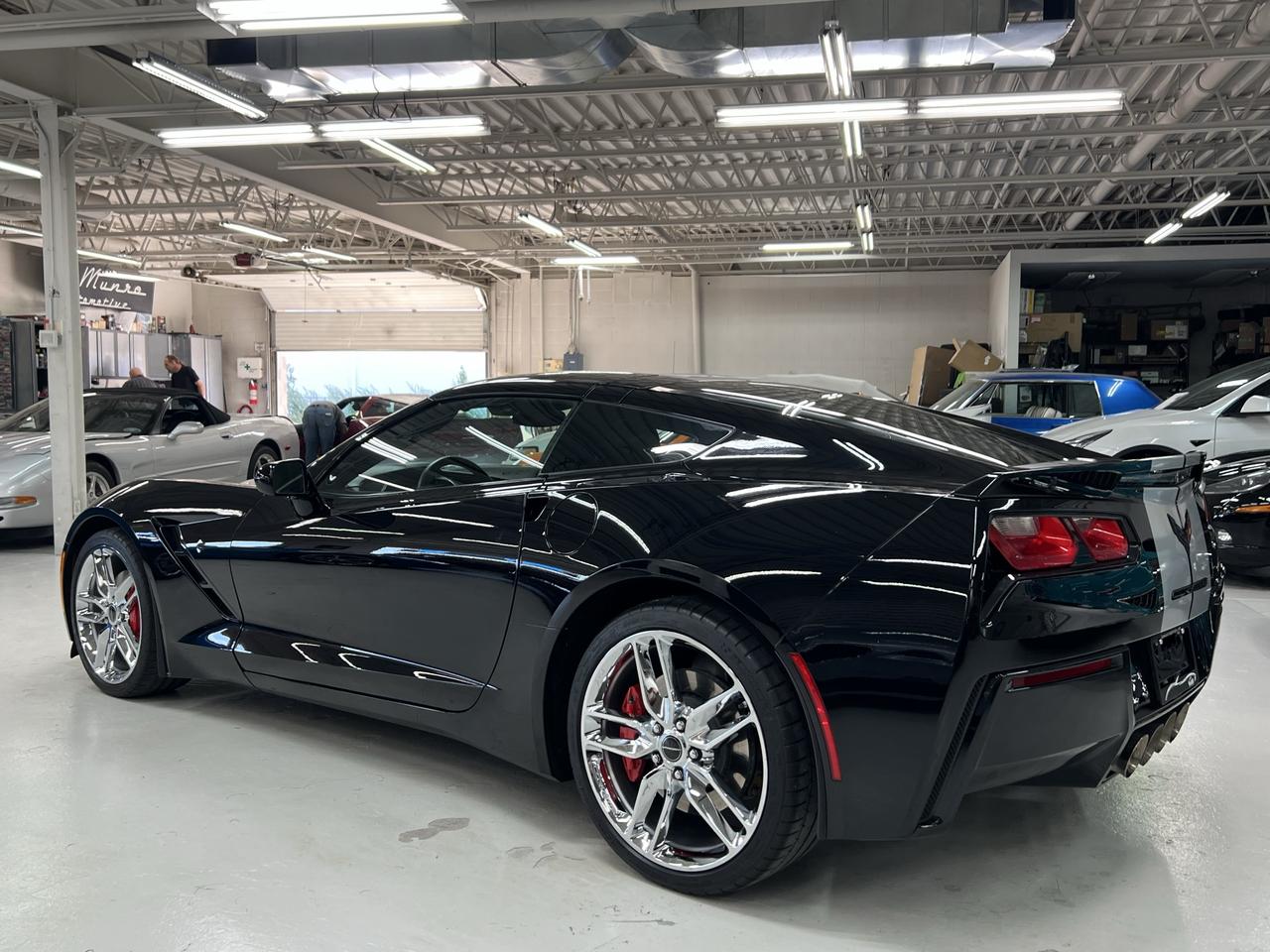 2015 Chevrolet Corvette 3LT Stingray Coupe  – One Owner – Only 7,744 kms Photo