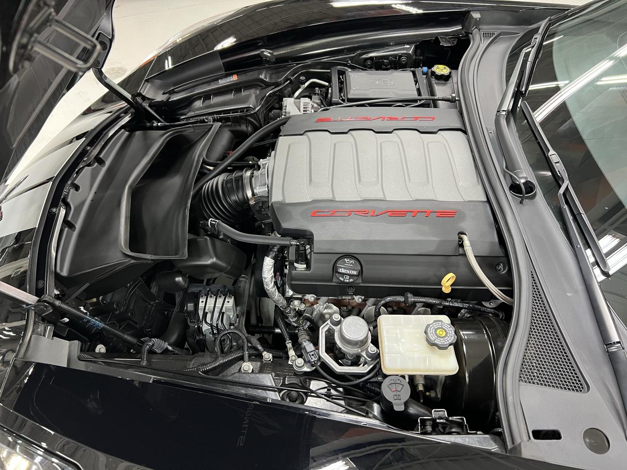 2015 Chevrolet Corvette 3LT Stingray Coupe  – One Owner – Only 7,744 kms Photo