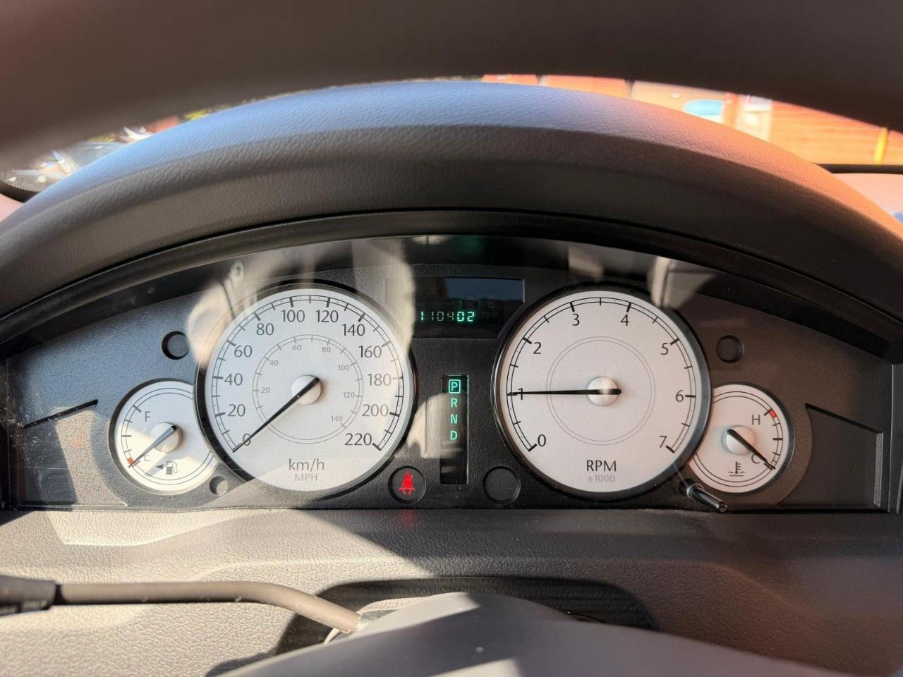 2006 Chrysler 300 4dr Sdn 300 RWD Photo