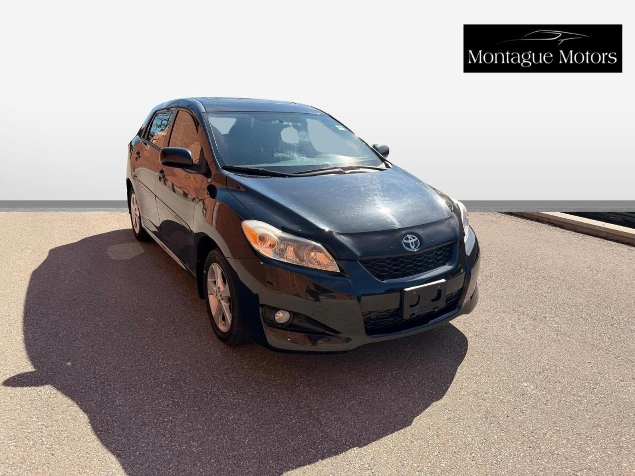 2014 Toyota Matrix 4DR WGN MAN FWD Photo