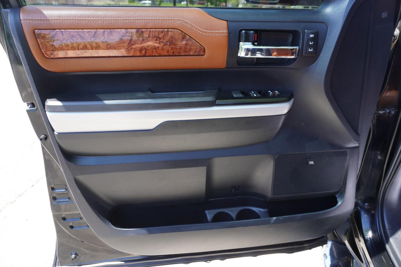 2018 Toyota Tundra 1794 PLATINUM / CREWMAX/ WORK HORSE / SUPER CLEAN Photo