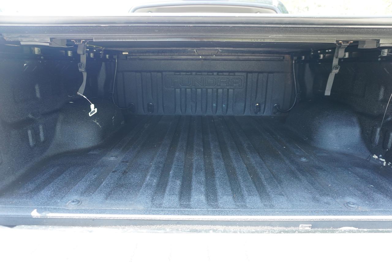 2018 Toyota Tundra 1794 PLATINUM / CREWMAX/ WORK HORSE / SUPER CLEAN Photo