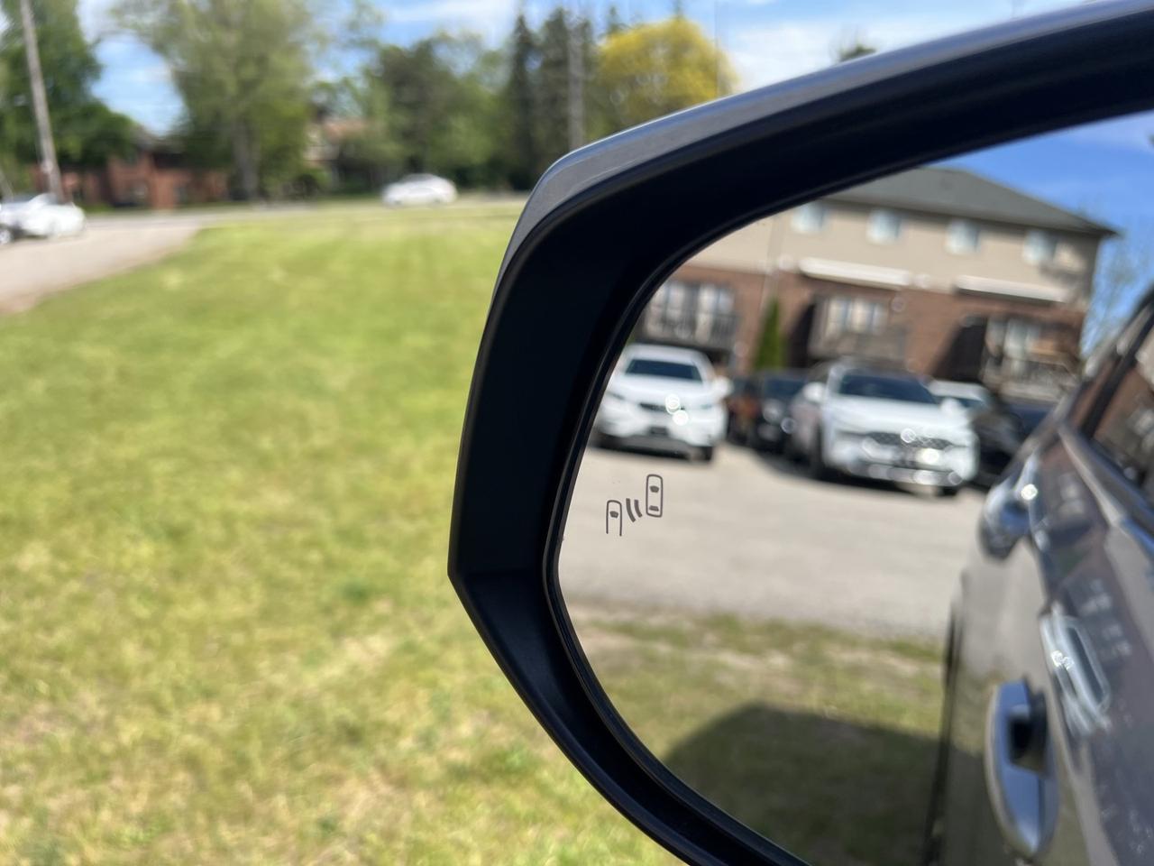 2023 Toyota RAV4 Prime SE AWD *ONE Owner Photo