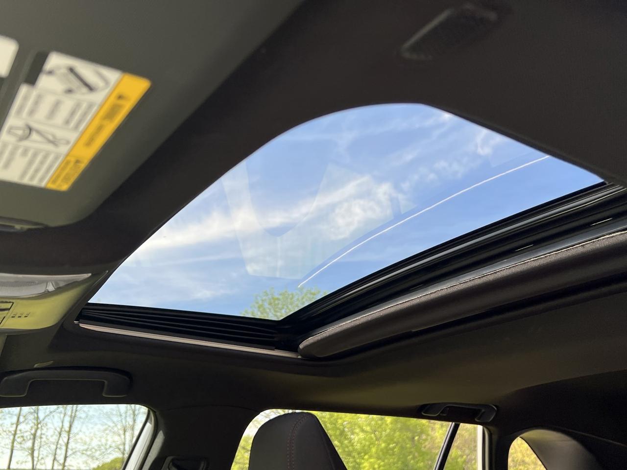 2023 Toyota RAV4 Prime SE AWD *ONE Owner Photo