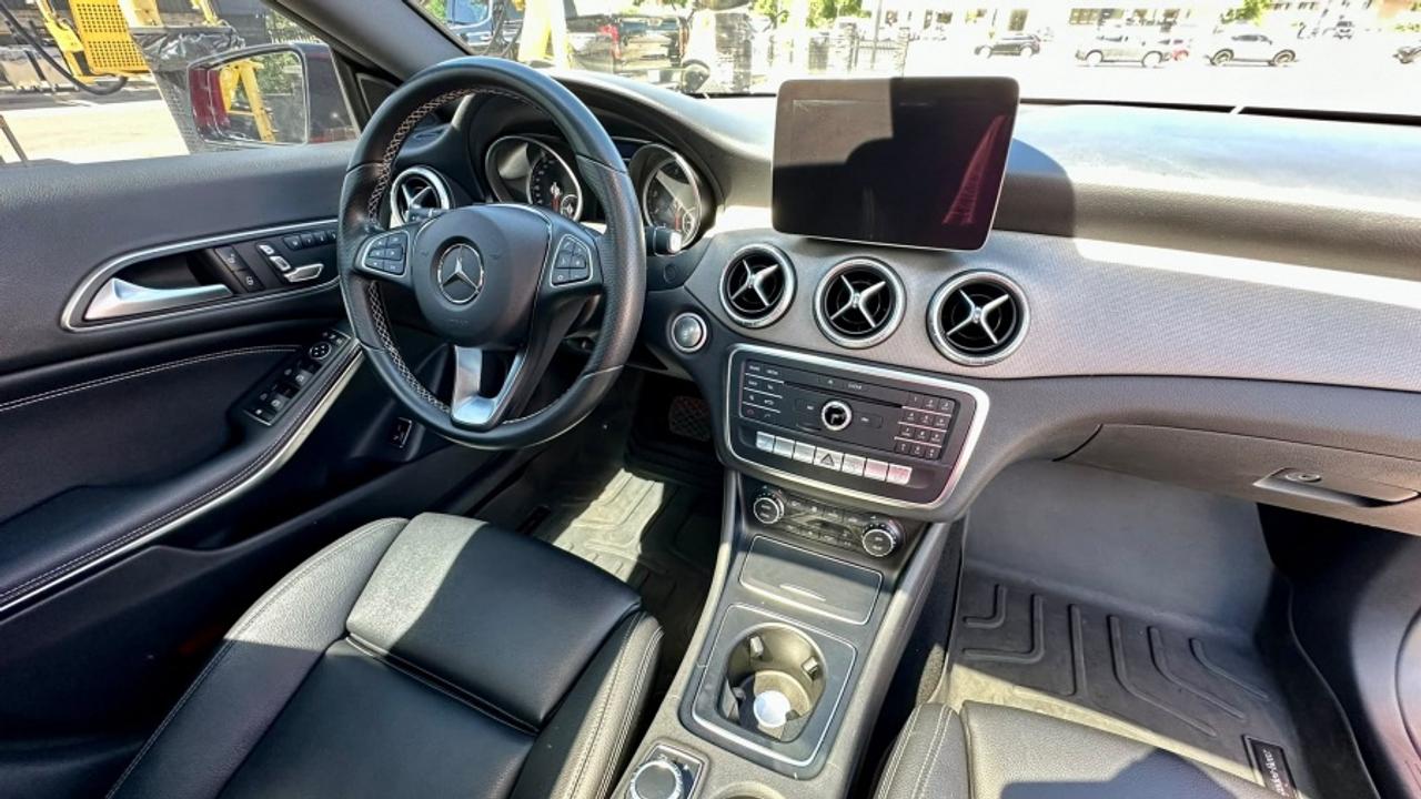 2018 Mercedes-Benz CLA 250 * AWD * MUST SEE CLA 250 4MATIC Photo