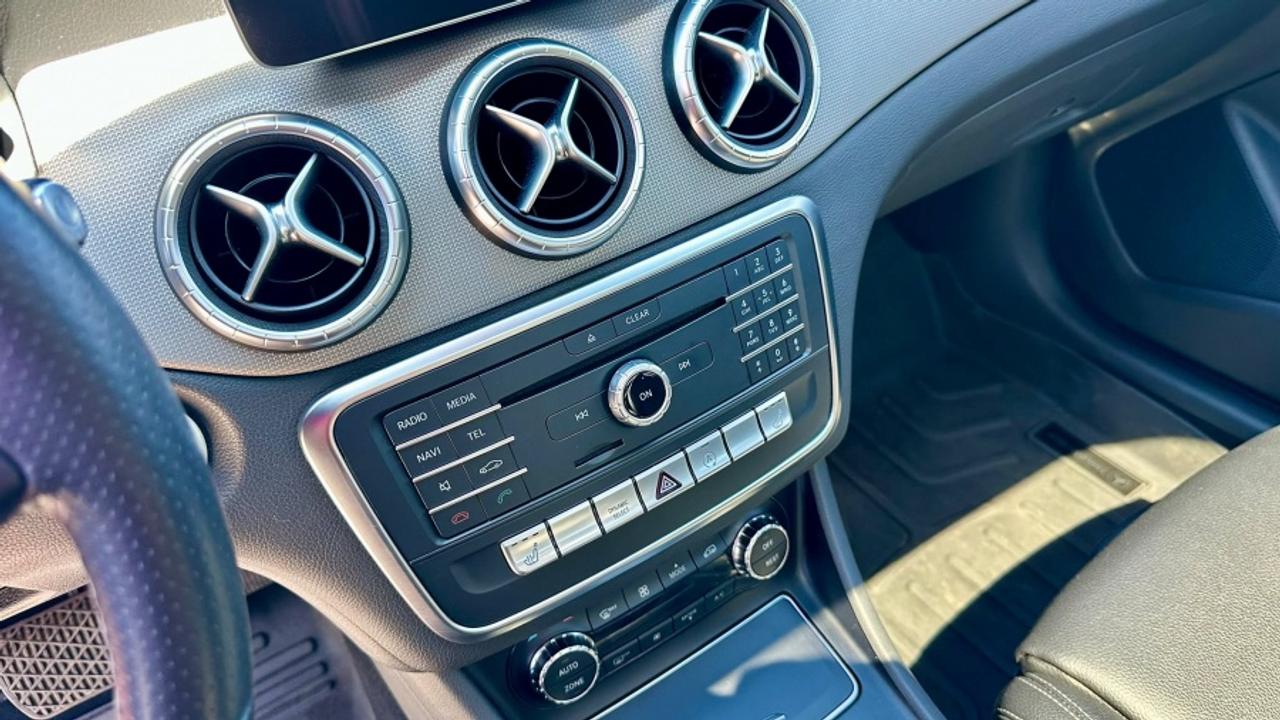 2018 Mercedes-Benz CLA 250 * AWD * MUST SEE CLA 250 4MATIC Photo