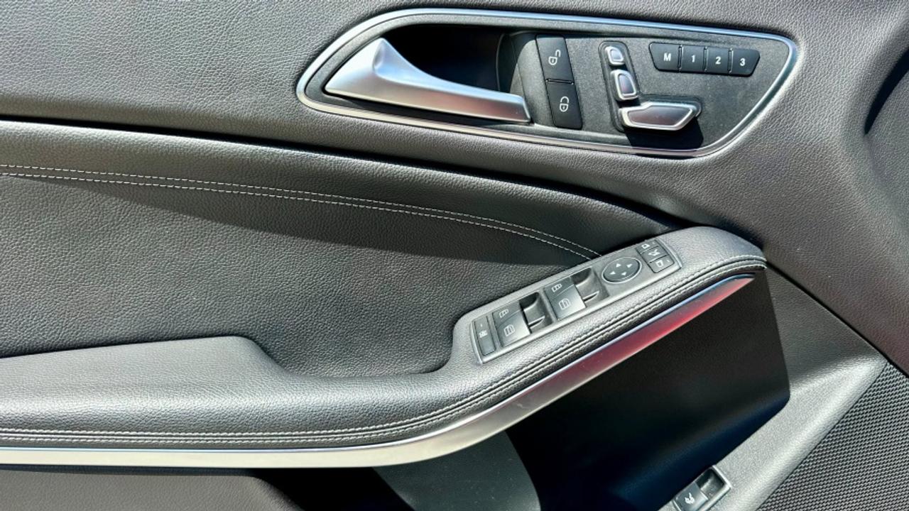 2018 Mercedes-Benz CLA 250 * AWD * MUST SEE CLA 250 4MATIC Photo