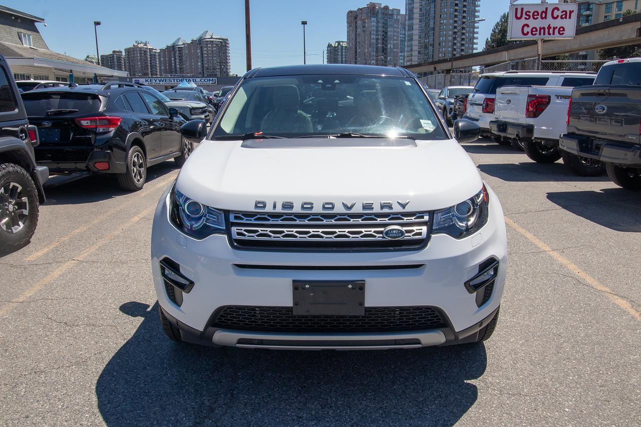 2016 Land Rover Discovery Sport HSE Photo2