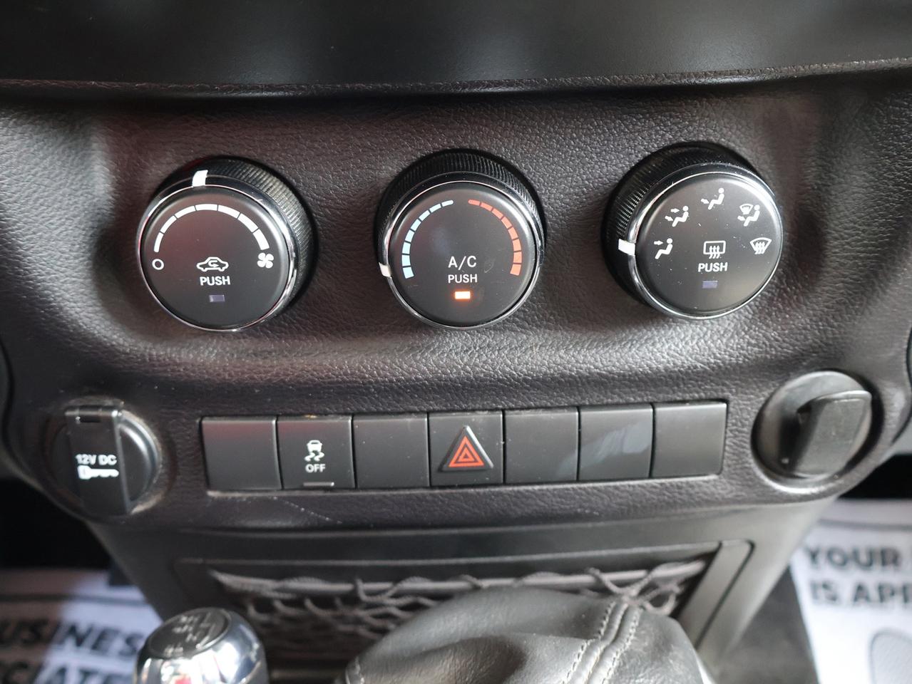 2018 Jeep Wrangler V6 GOLDEN EAGLE 4WD 6SPD/SHFT CERTIFIED *LOW KMS* *ACCIDENT FREE*2nd WINTER* BLUETOOTH CRUISE ALLOYS Photo