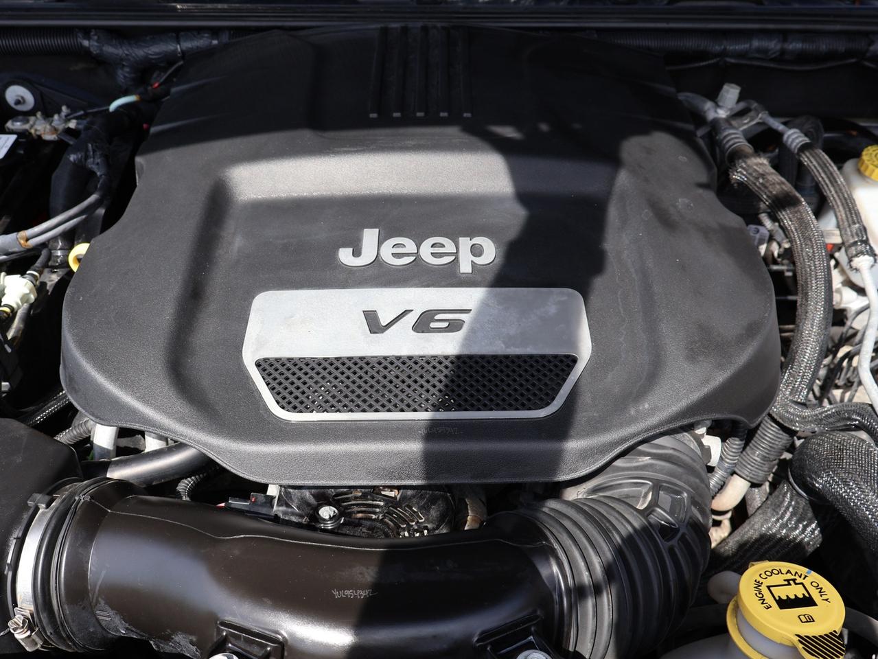 2018 Jeep Wrangler V6 GOLDEN EAGLE 4WD 6SPD/SHFT CERTIFIED *LOW KMS* *ACCIDENT FREE*2nd WINTER* BLUETOOTH CRUISE ALLOYS Photo
