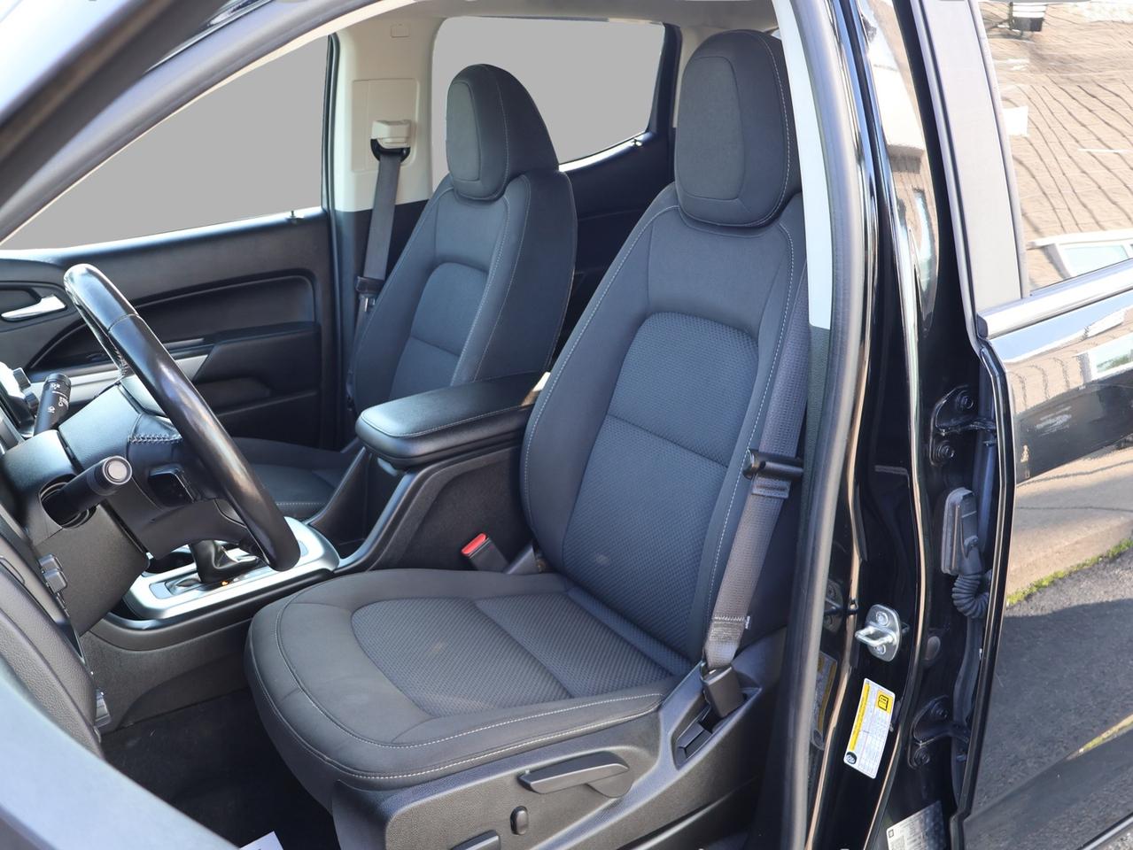 2019 Chevrolet Colorado V6 LT CREW 4WD CERTIFIED *ACCIDENT FREE* CAMERA BLUETOOTH CRUISE ALLOYS Photo