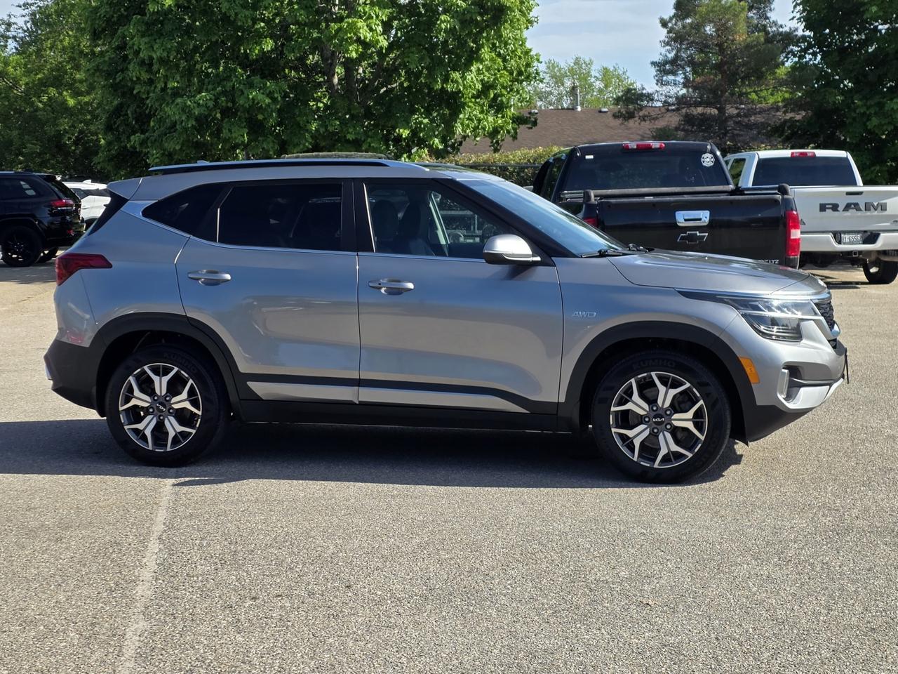2023 Kia Seltos EX PREMIUM Photo