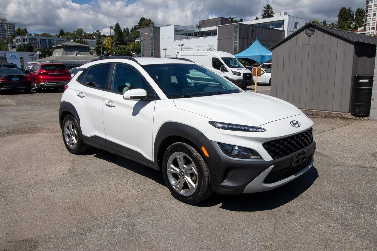 2022 Hyundai KONA 2.0L LE FWD Photo3