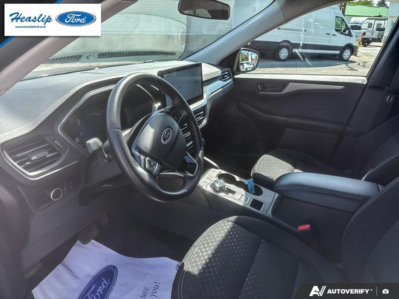 2025 Ford Escape Active Photo