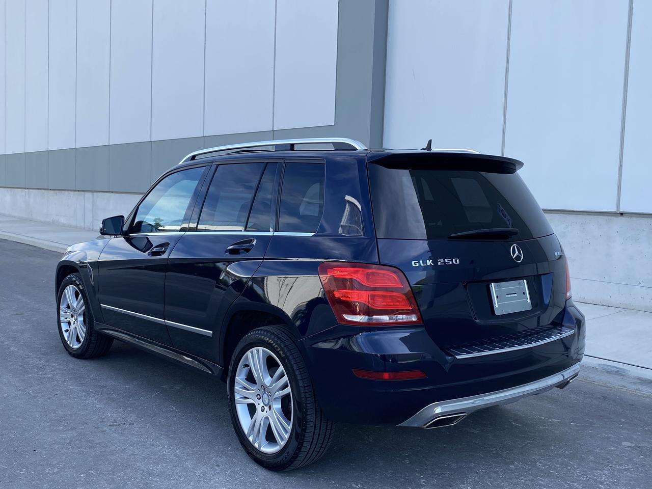 2015 Mercedes-Benz GLK-Class GLK250-4MATIC-BLUETEC-NAV-CAMERA-PANO ROOF-1 OWNER Photo