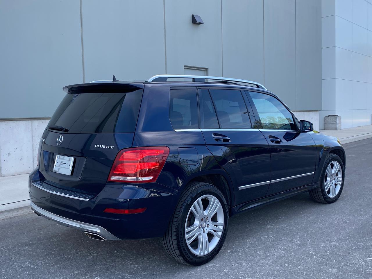 2015 Mercedes-Benz GLK-Class GLK250-4MATIC-BLUETEC-NAV-CAMERA-PANO ROOF-1 OWNER Photo