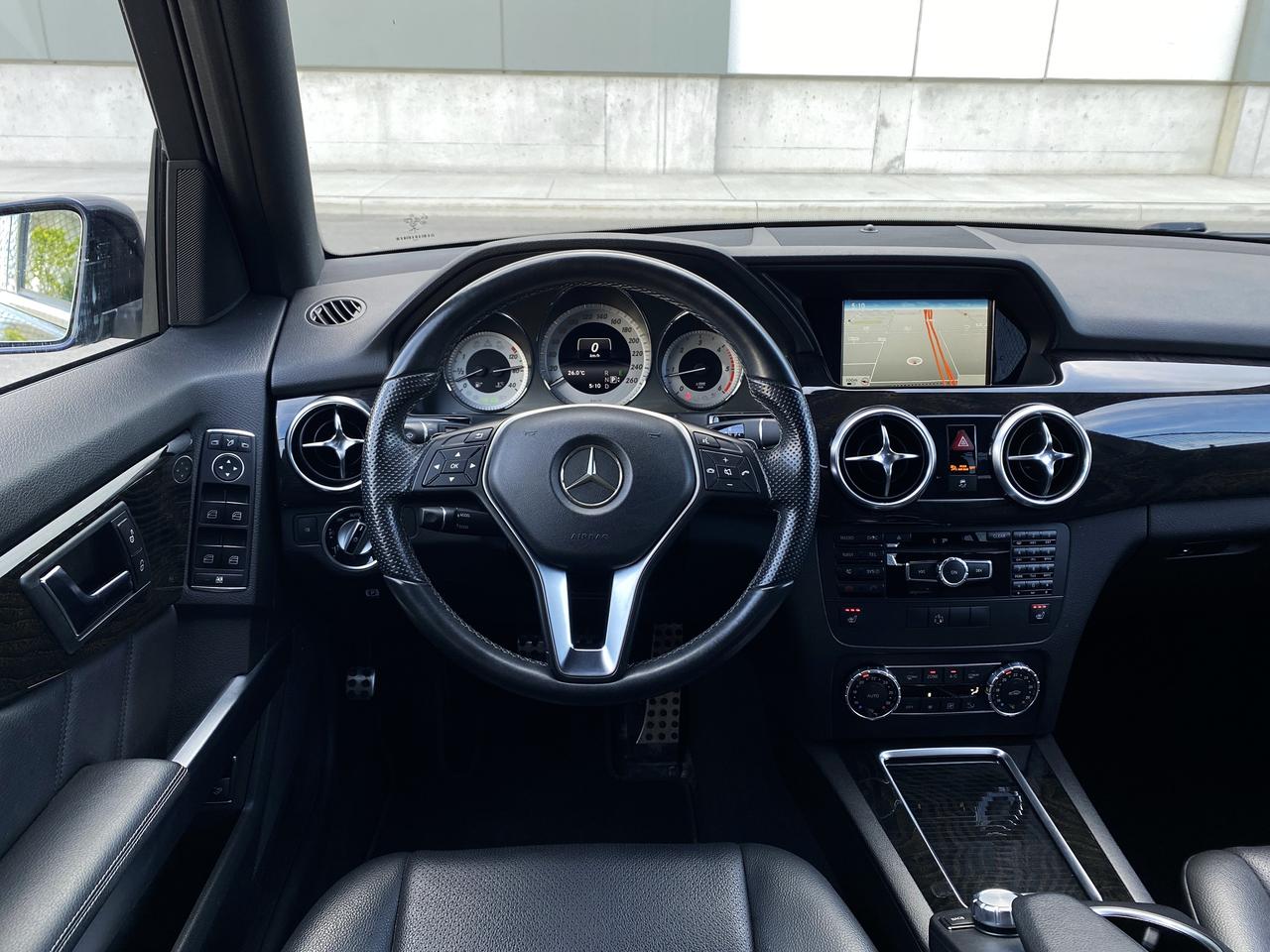 2015 Mercedes-Benz GLK-Class GLK250-4MATIC-BLUETEC-NAV-CAMERA-PANO ROOF-1 OWNER Photo