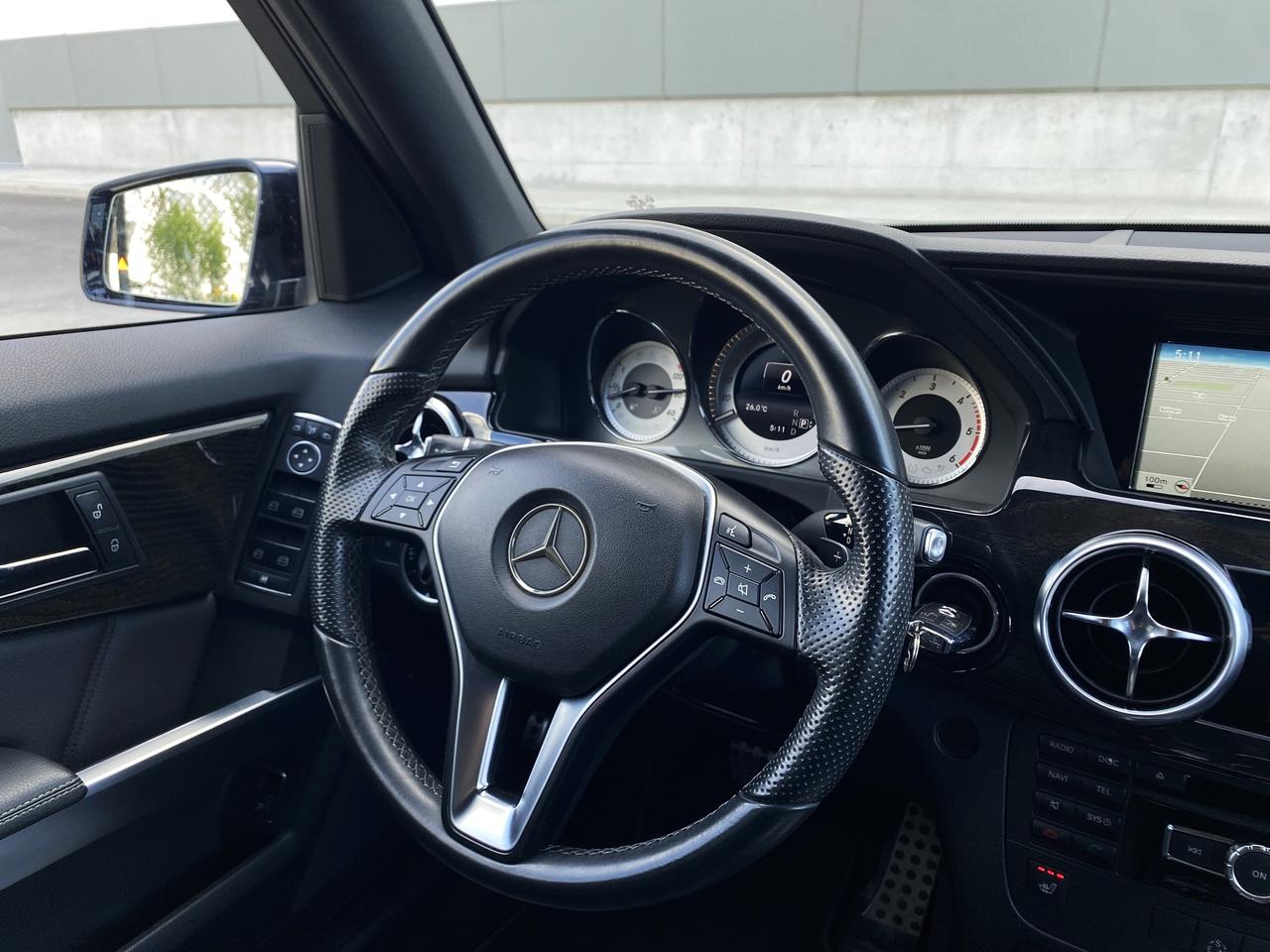 2015 Mercedes-Benz GLK-Class GLK250-4MATIC-BLUETEC-NAV-CAMERA-PANO ROOF-1 OWNER Photo