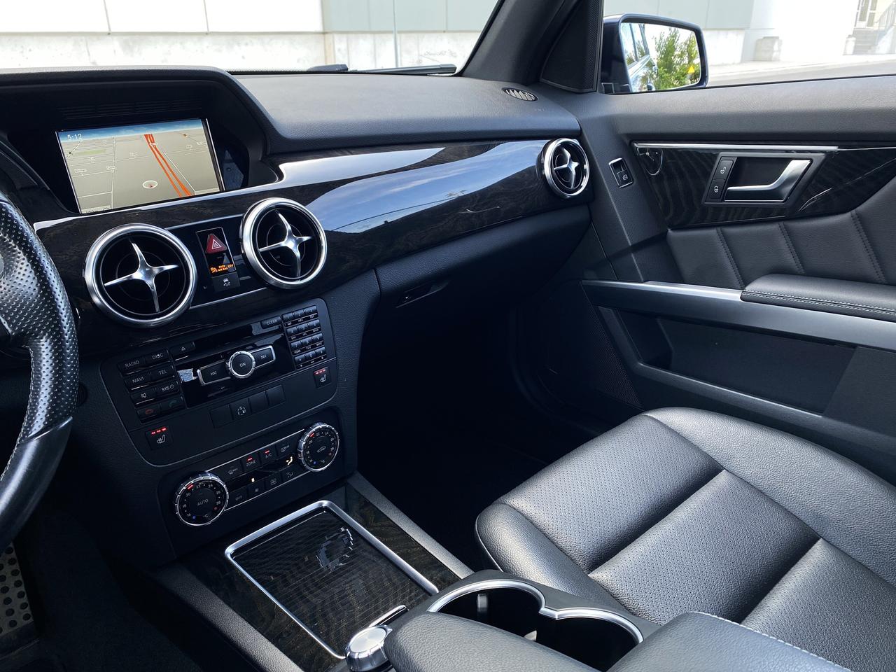 2015 Mercedes-Benz GLK-Class GLK250-4MATIC-BLUETEC-NAV-CAMERA-PANO ROOF-1 OWNER Photo