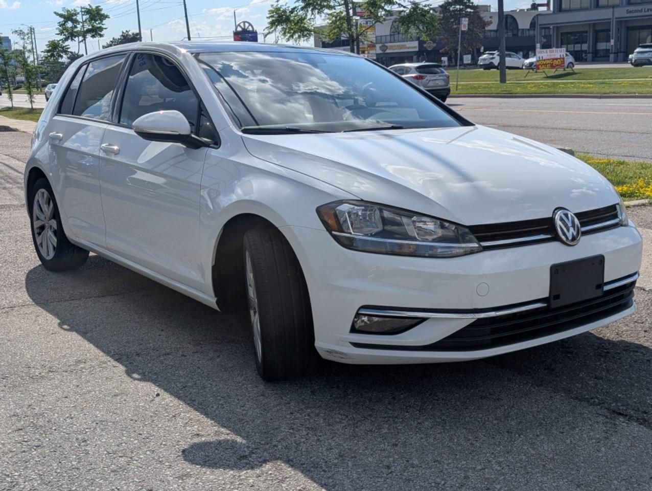 2021 Volkswagen Golf TSI * PANORAMIC ROOF * 2 SETS OF RIMS & TIRES * NA - Photo #3