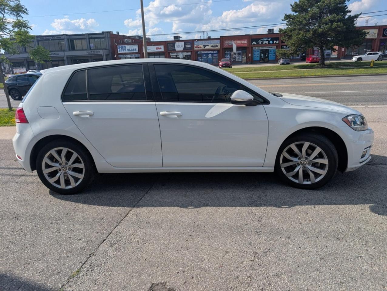 2021 Volkswagen Golf TSI * PANORAMIC ROOF * 2 SETS OF RIMS & TIRES * NA Photo