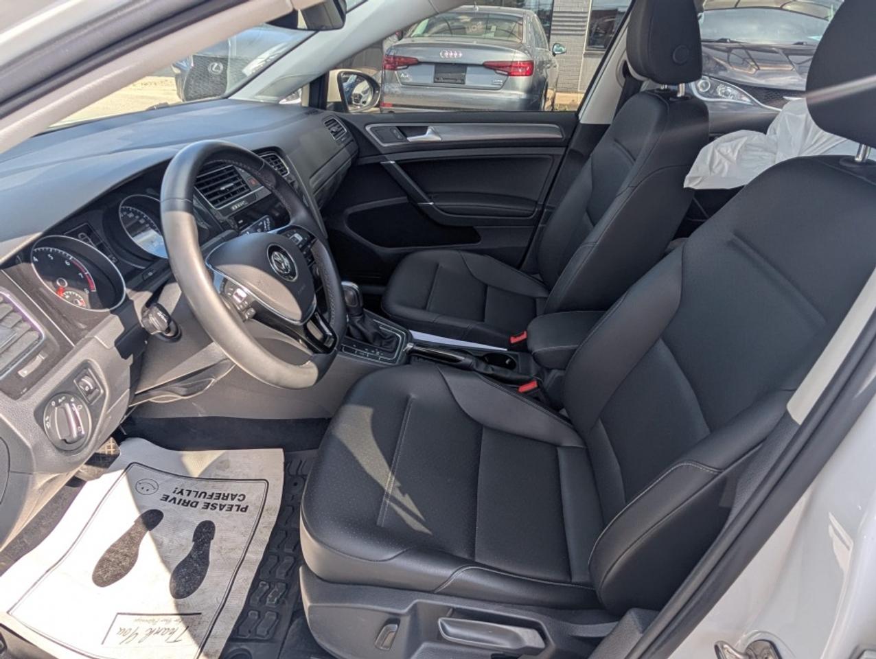 2021 Volkswagen Golf TSI * PANORAMIC ROOF * LEATHER * Photo