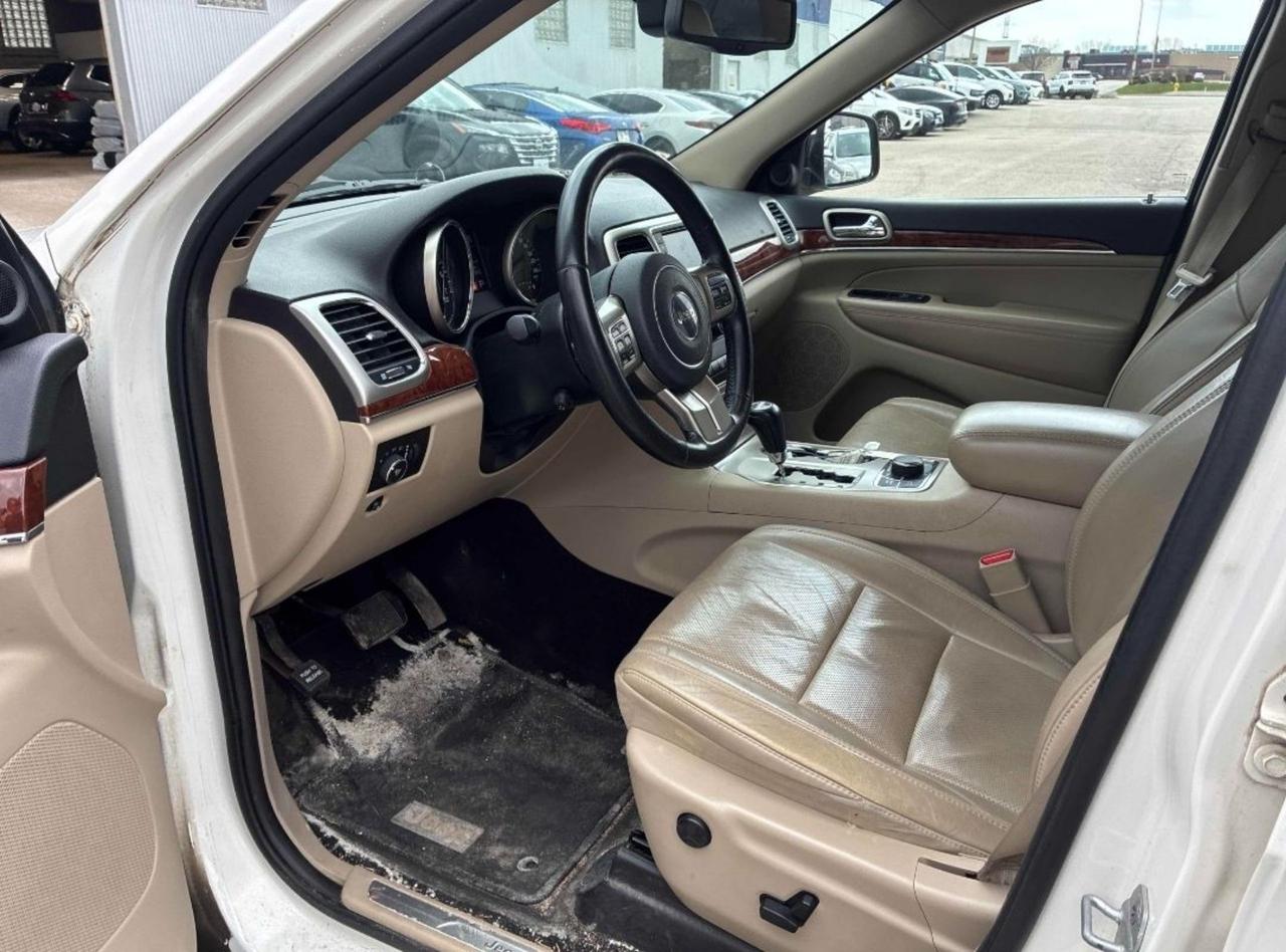 2012 Jeep Grand Cherokee Limited Photo2