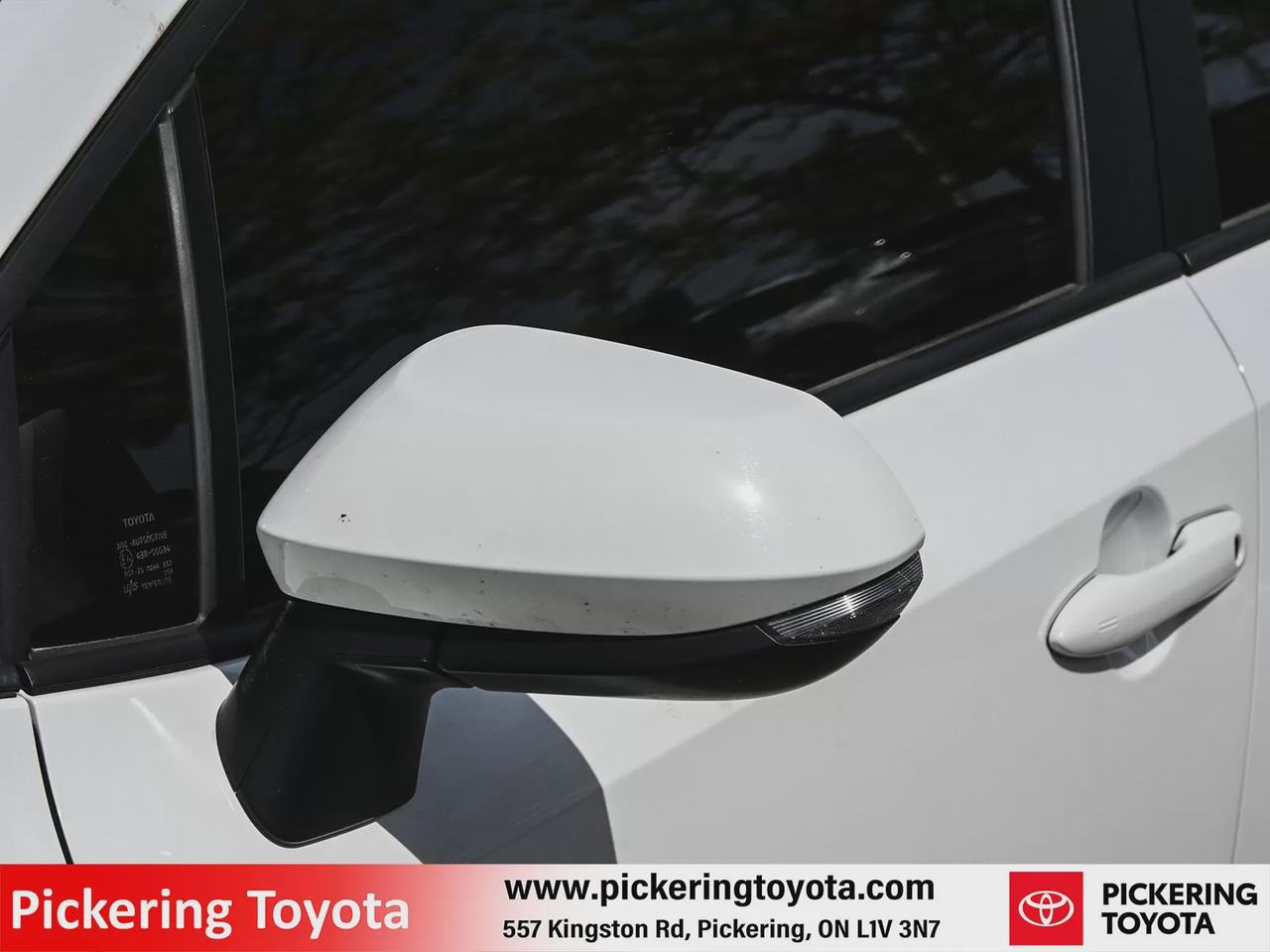 2025 Toyota Corolla Hybrid CVT LE Photo2