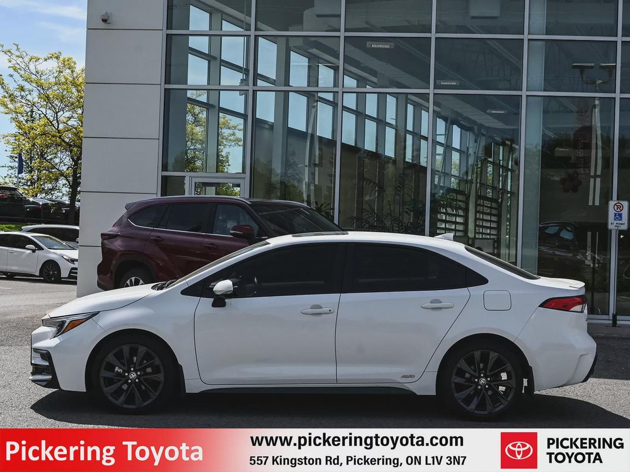 2025 Toyota Corolla Hybrid CVT LE Photo