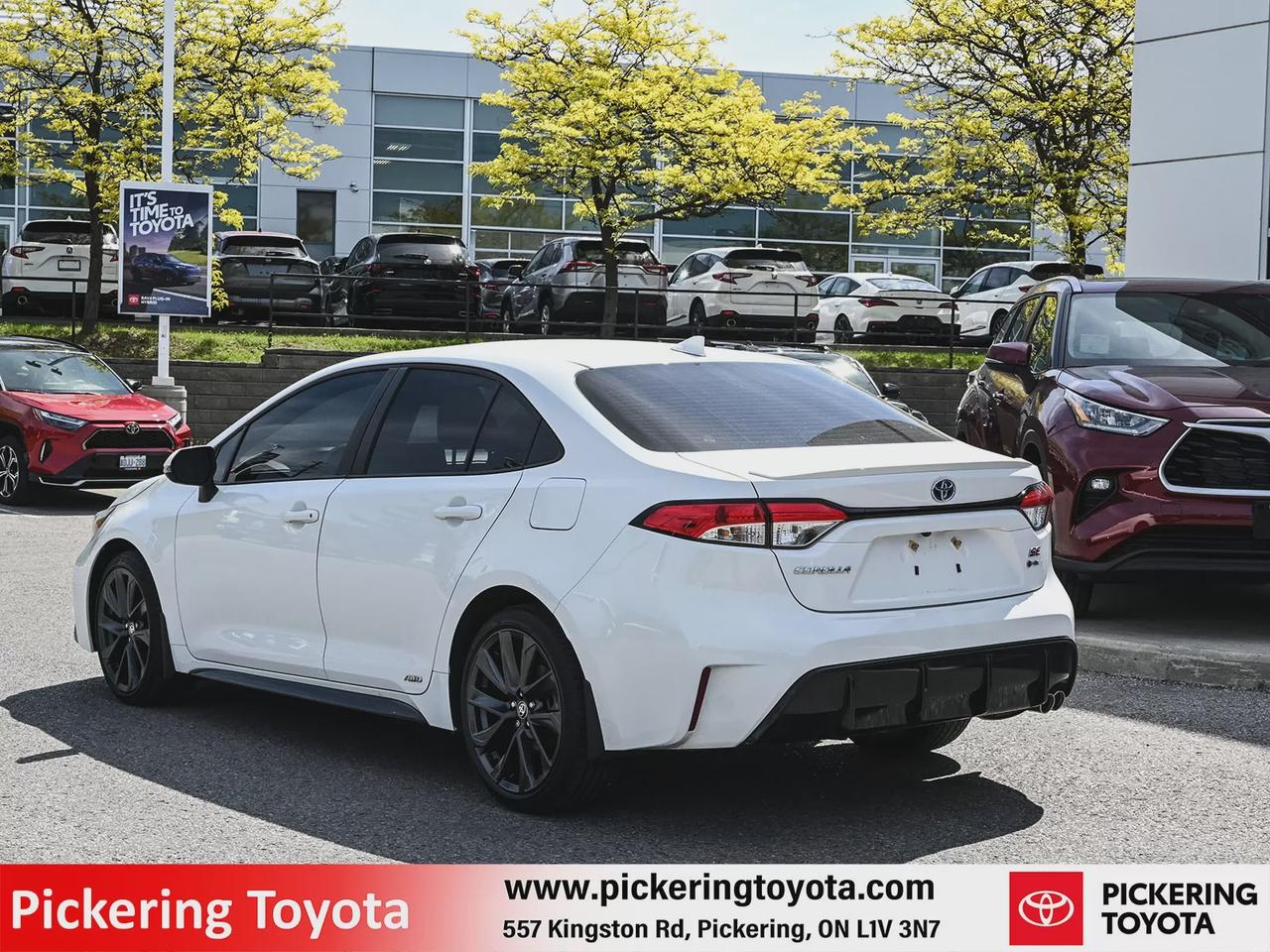 2025 Toyota Corolla Hybrid CVT LE Photo