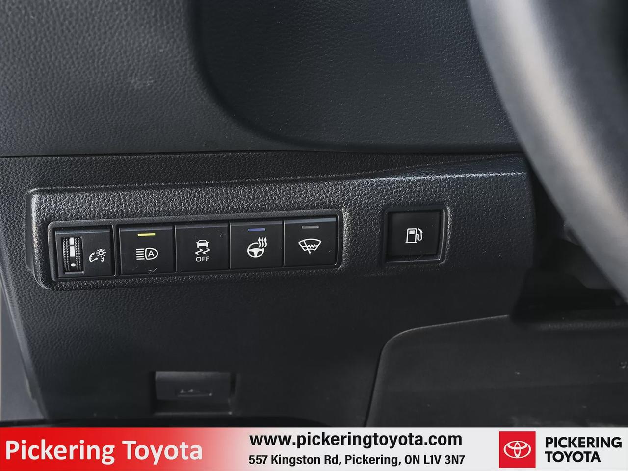 2025 Toyota Corolla Hybrid CVT LE Photo