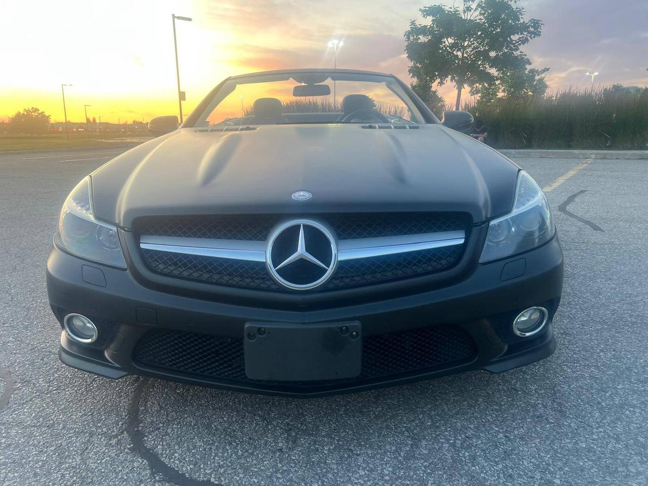 2011 Mercedes-Benz SL-Class SL 550 Night Edition Photo