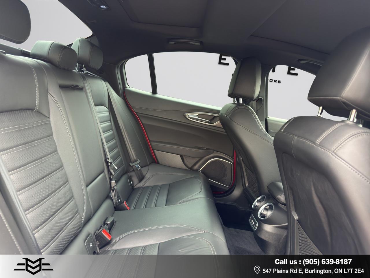 2022 Alfa Romeo Giulia VELOCE AWD - Blind Spot Monitor - Navigation !!! Photo