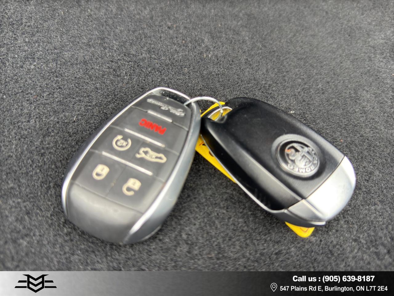2022 Alfa Romeo Giulia VELOCE AWD - Blind Spot Monitor - Navigation !!! Photo