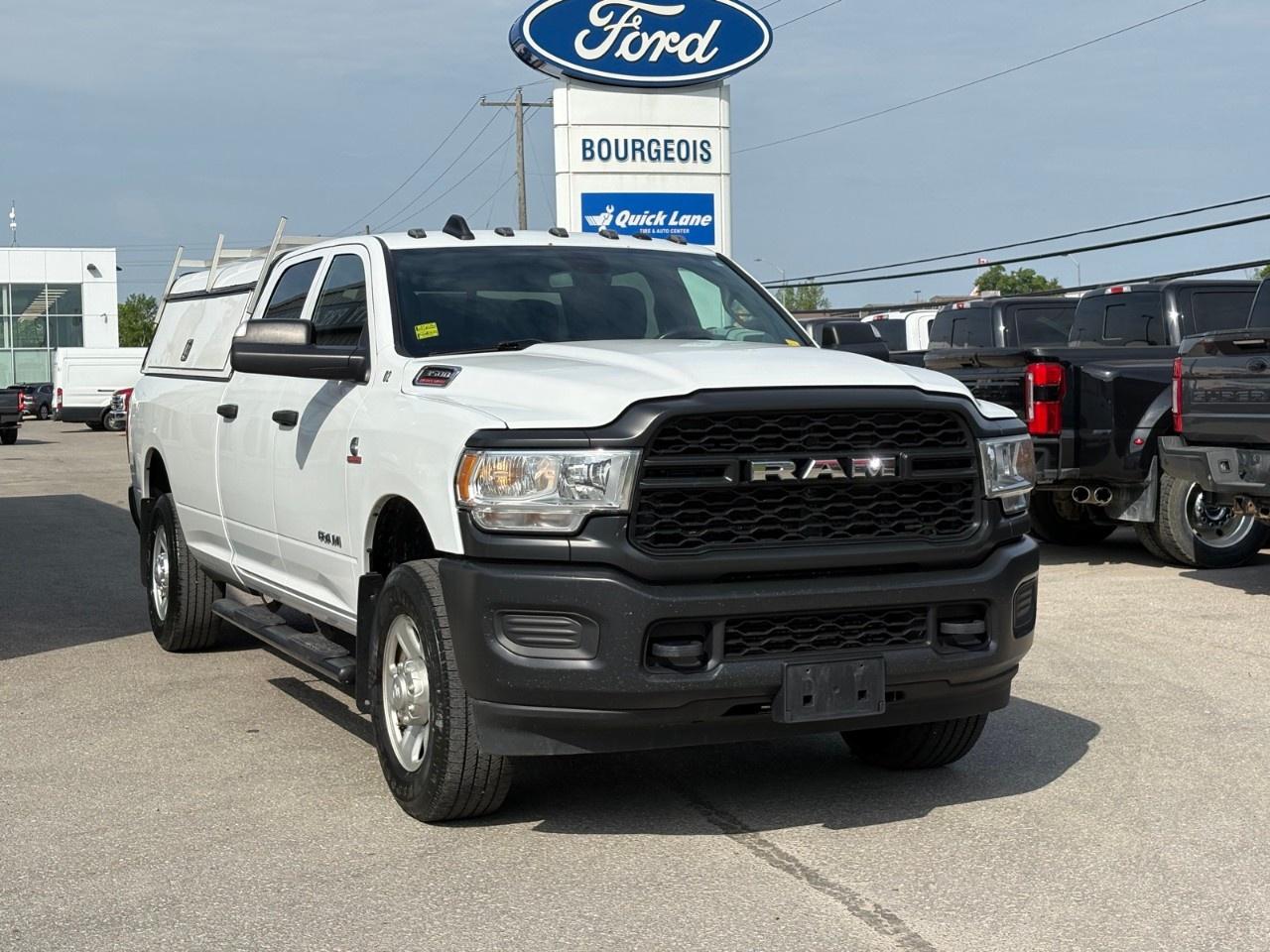 2022 RAM 3500 Tradesman 4x4 Crew Cab 8' Box Photo